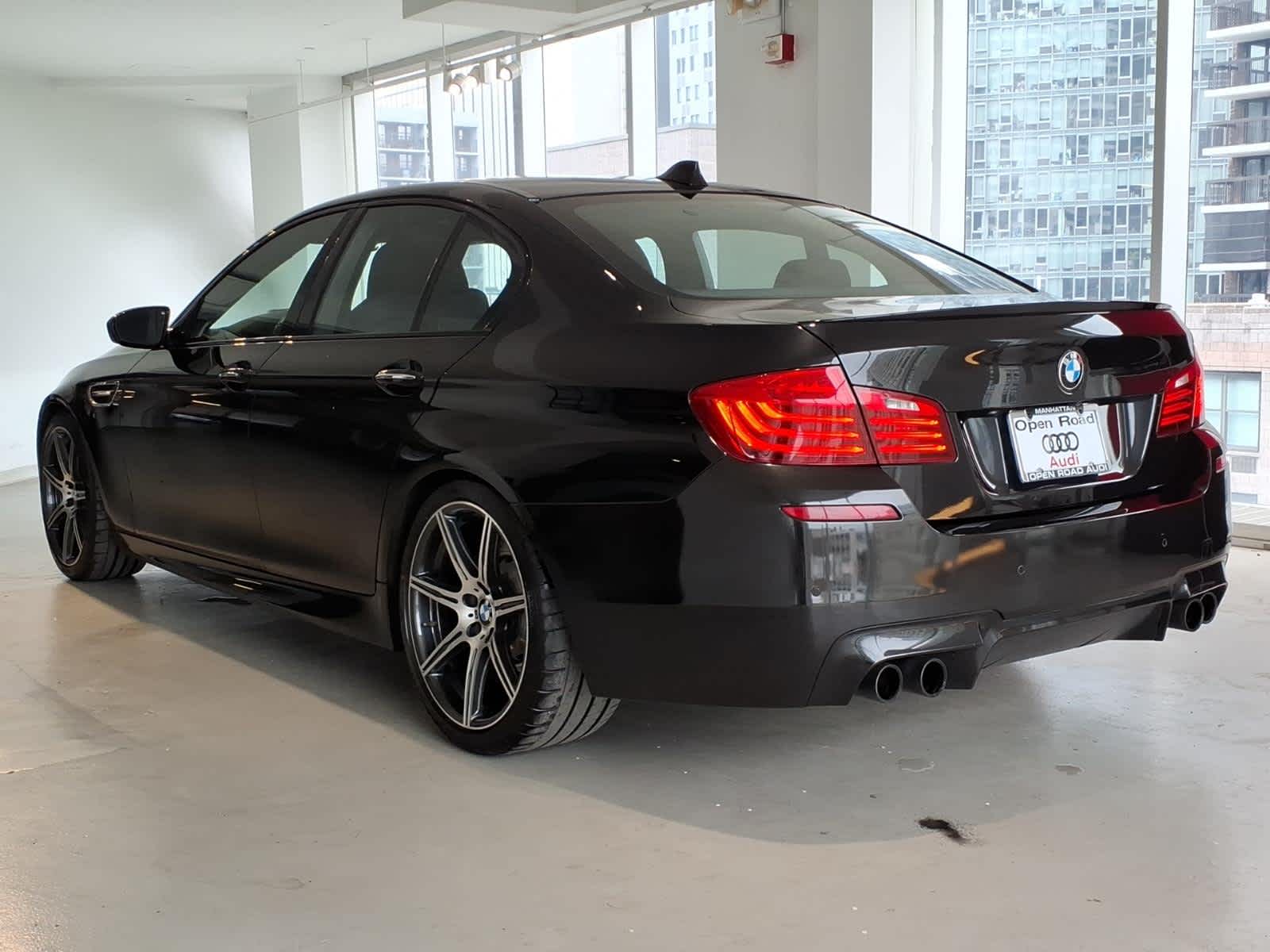 2014 BMW M5 4dr Sdn