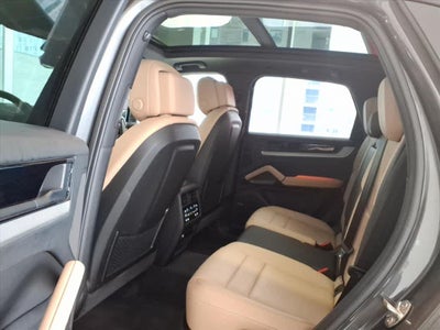 2025 Porsche Cayenne E-Hybrid AWD