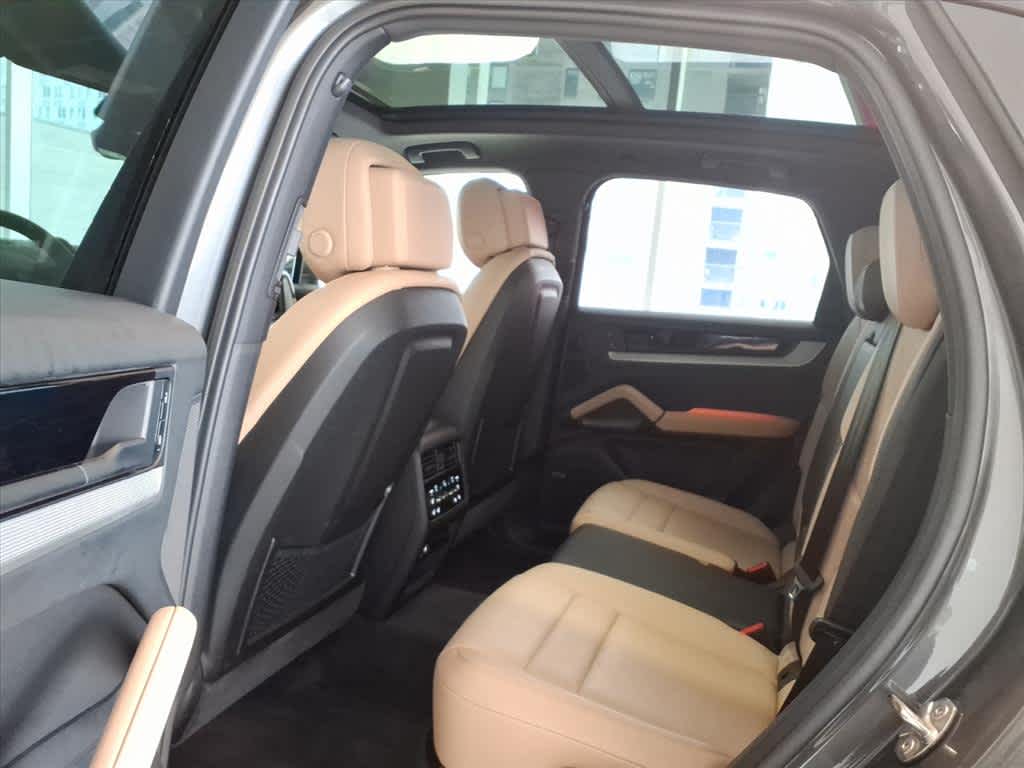2025 Porsche Cayenne E-Hybrid AWD