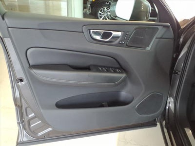 2022 Volvo XC60 B6 AWD Inscription