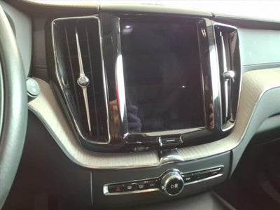 2022 Volvo XC60 B6 AWD Inscription