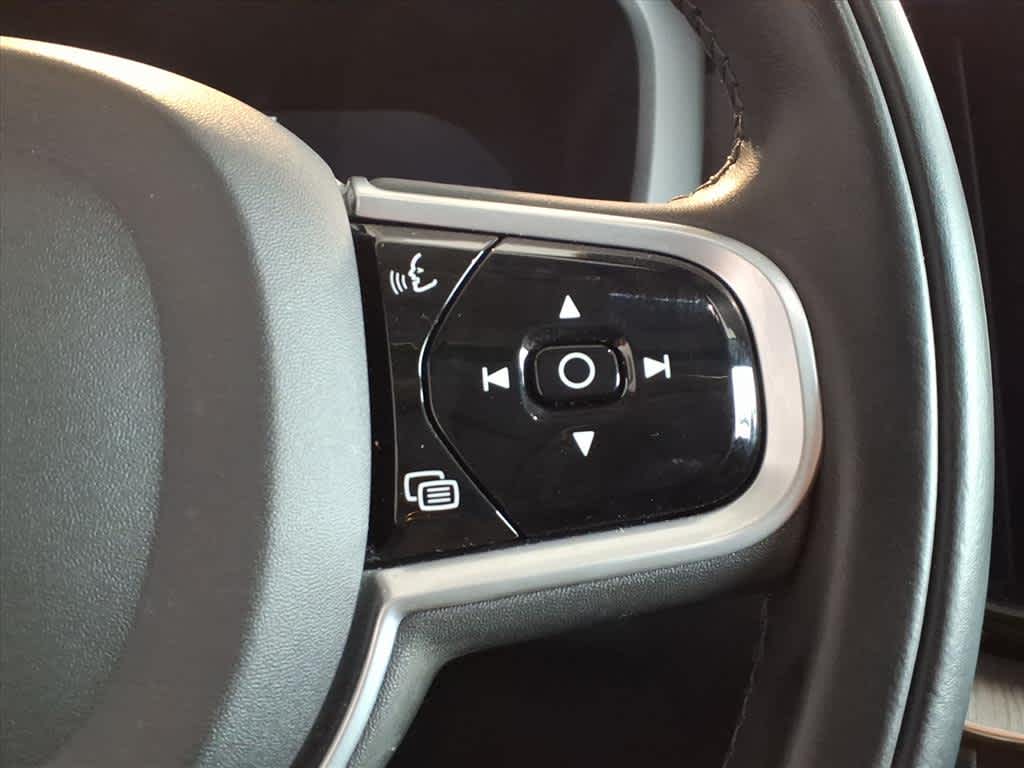 2022 Volvo XC60 B6 AWD Inscription