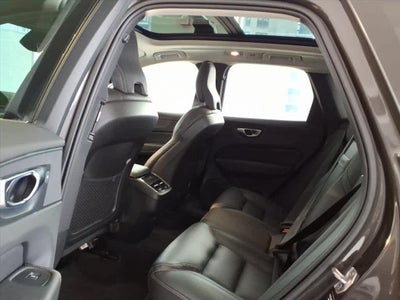 2022 Volvo XC60 B6 AWD Inscription