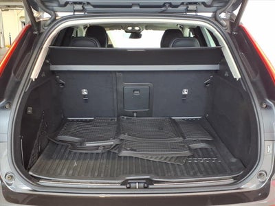 2022 Volvo XC60 B6 AWD Inscription